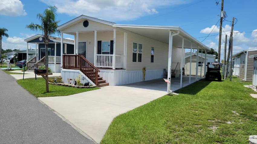 172 Valencia a Winter Haven, FL Mobile or Manufactured Home for Sale